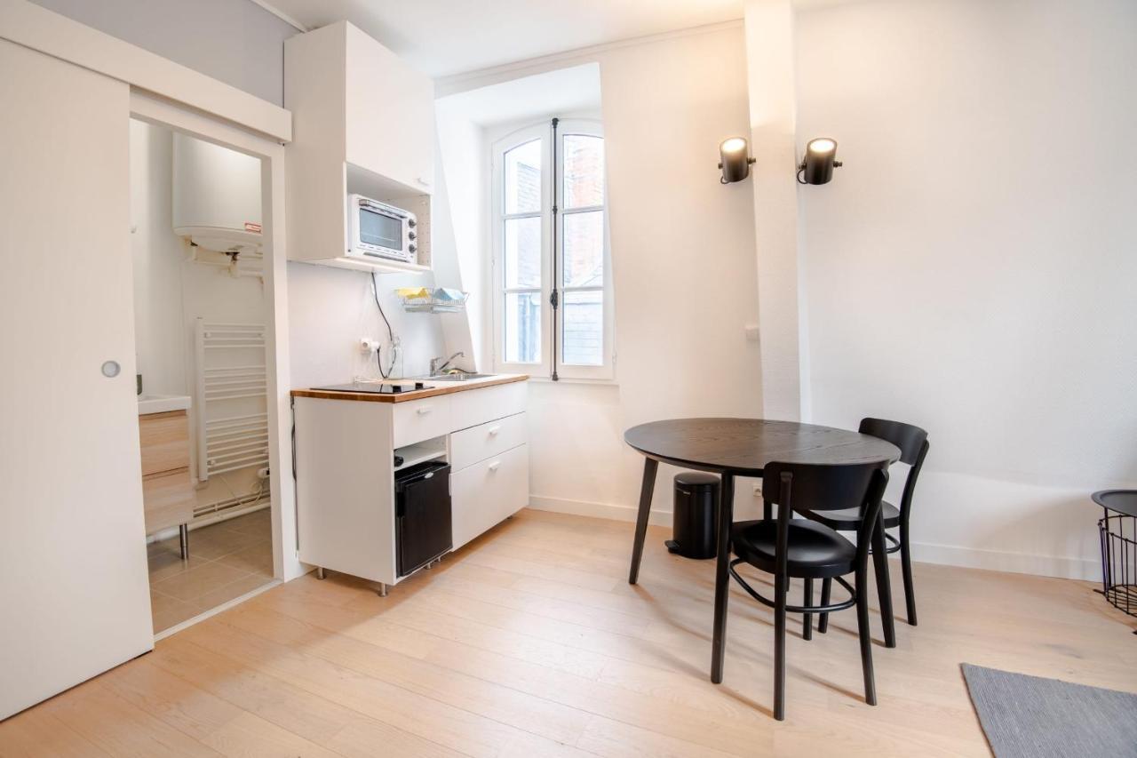 Recent Studio A Deux Pas Du Vieux Tours Apartment Exterior photo